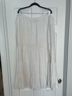 Forever 21 White Tiered Boho Maxi Skirt